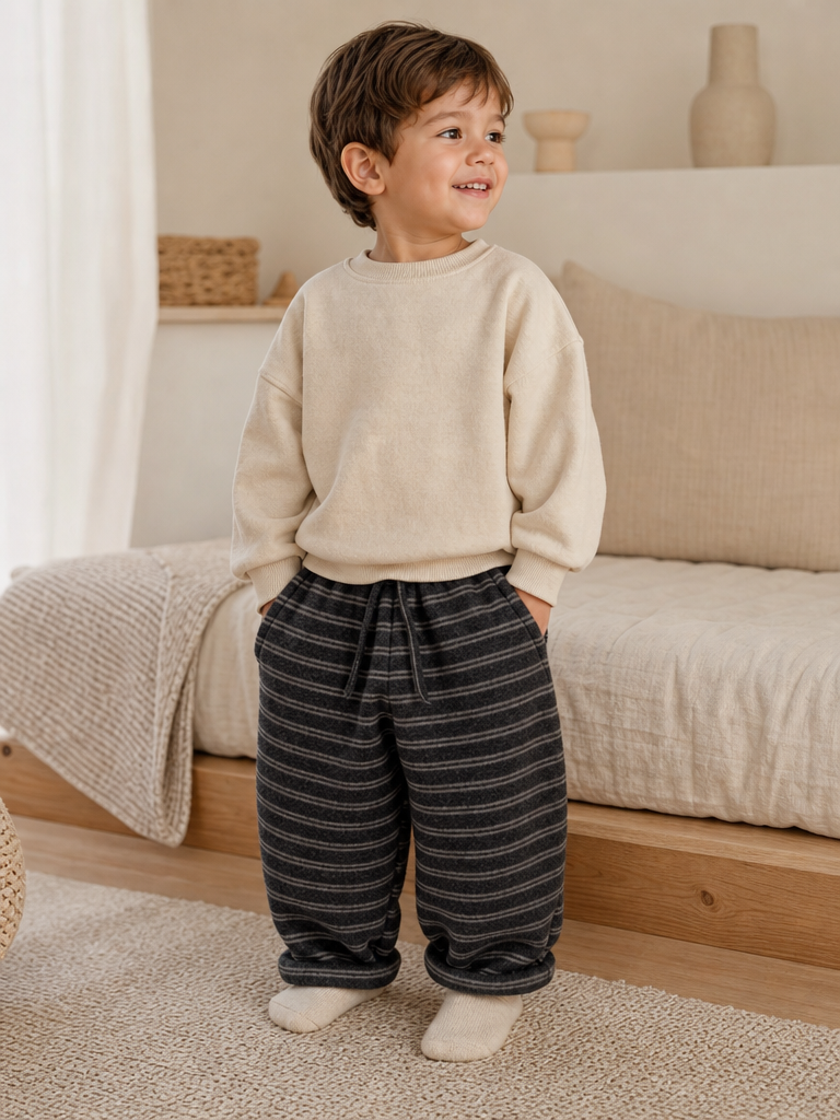 Tom Soft Sweatpants lifestyle photo